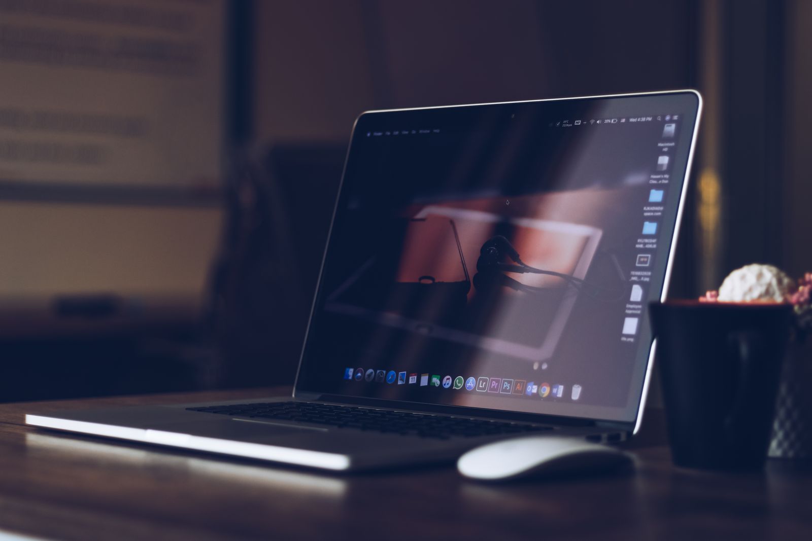 Qu’est-ce que Siri AI sur macOS 27 ? Fonctions, utilisation et Mac compatibles